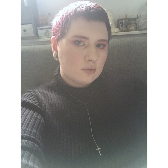 Meet your Posher, Cait - Picture 1 of 1